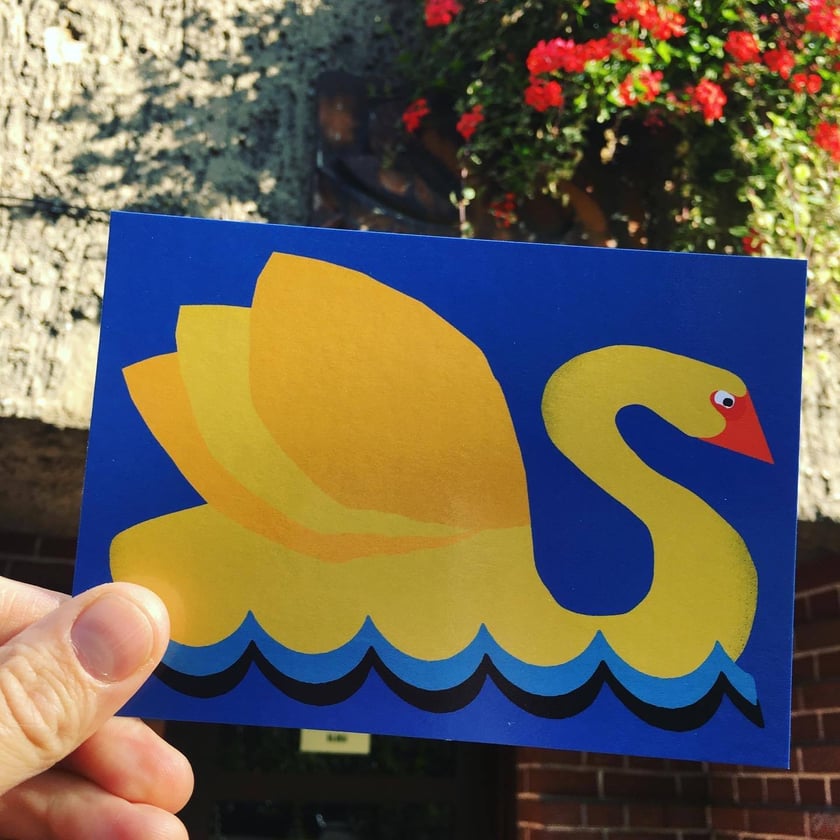 Pocztówki z Księża Małego są inspirowane płaskorzeźbami z poniemieckich budynków