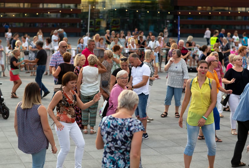 Wrocławska Potańcówka na placu Wolności