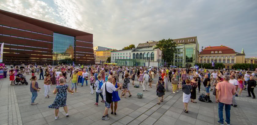Wrocławska Potańcówka na placu Wolności