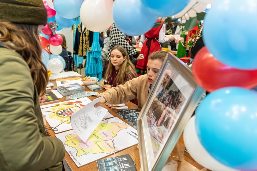 Wrocławski Dzień Paszportu. Parada konsluów oraz wydarzenia i spotkania podczas Dnia Paszportów