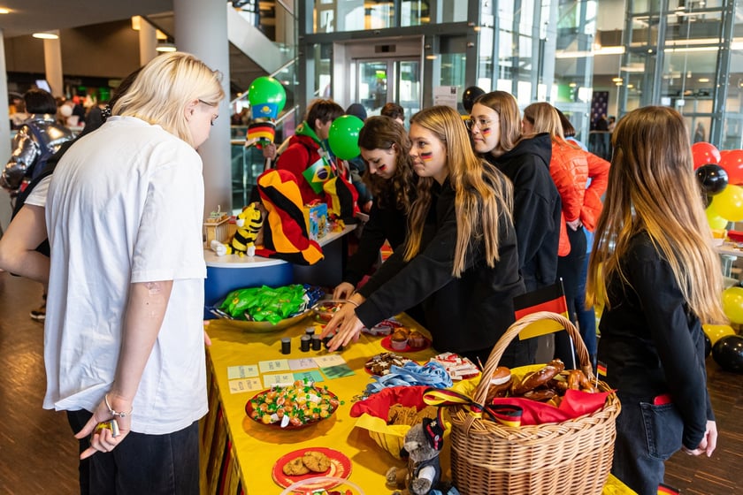 Wrocławski Dzień Paszportu. Parada konsluów oraz wydarzenia i spotkania podczas Dnia Paszportów