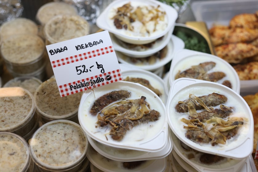 Na zdjęciu widać produkty, które możesz kupić na hali przy ul. Piaskowej oraz ich ceny