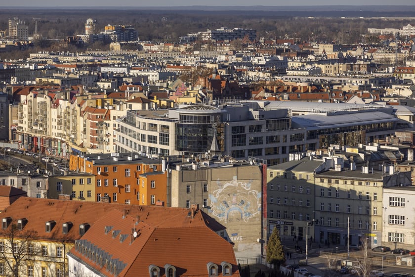 Na zdjęciu panorama Wrocławia widziana z tarasu na wieży katedry na Ostrowie Tumskim