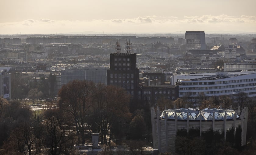 Na zdjęciu panorama Wrocławia widziana z tarasu na wieży katedry na Ostrowie Tumskim