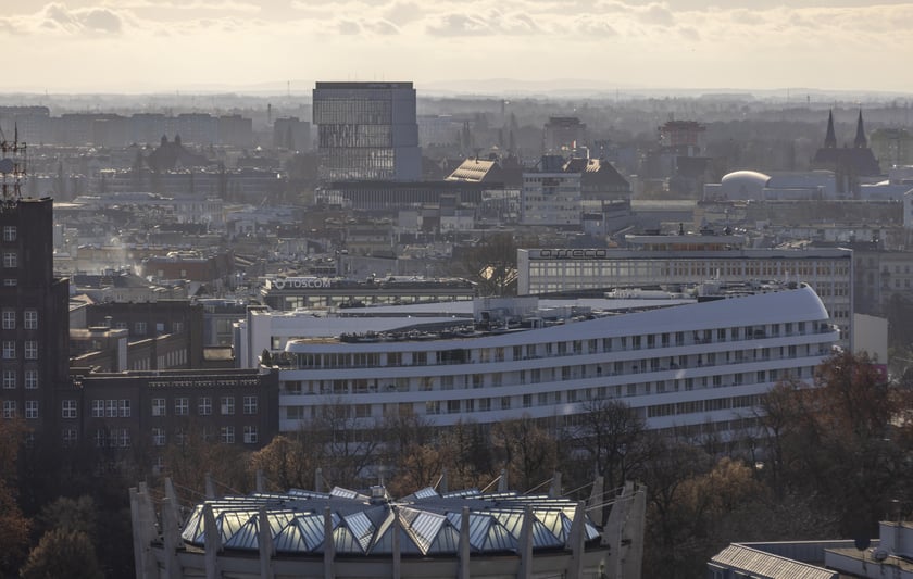 Na zdjęciu panorama Wrocławia widziana z tarasu na wieży katedry na Ostrowie Tumskim
