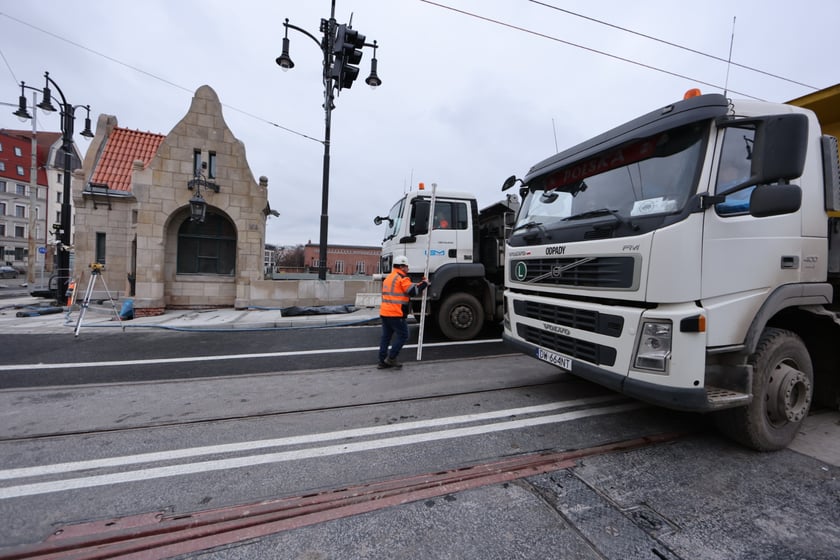 Próba obciążenia na mostach Pomorskich - 10 stycznia 2023