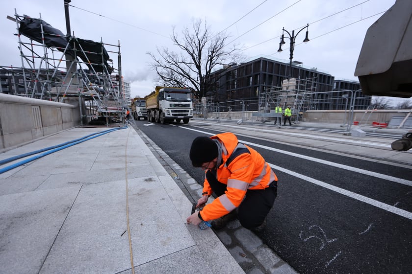 Próba obciążenia na mostach Pomorskich - 10 stycznia 2023