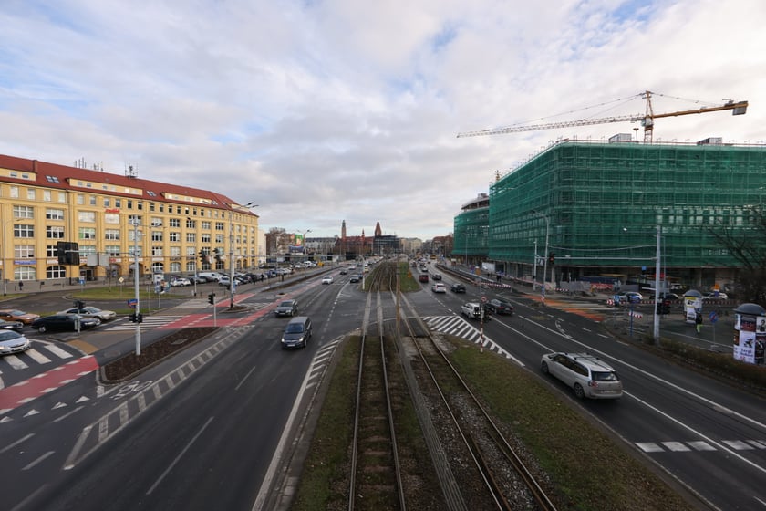 Okolice ulicy Legnickiej, placu Jana Pawła II i placu Strzegomskiego - styczeń 2023