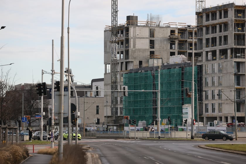 Okolice ulicy Legnickiej, placu Jana Pawła II i placu Strzegomskiego - styczeń 2023