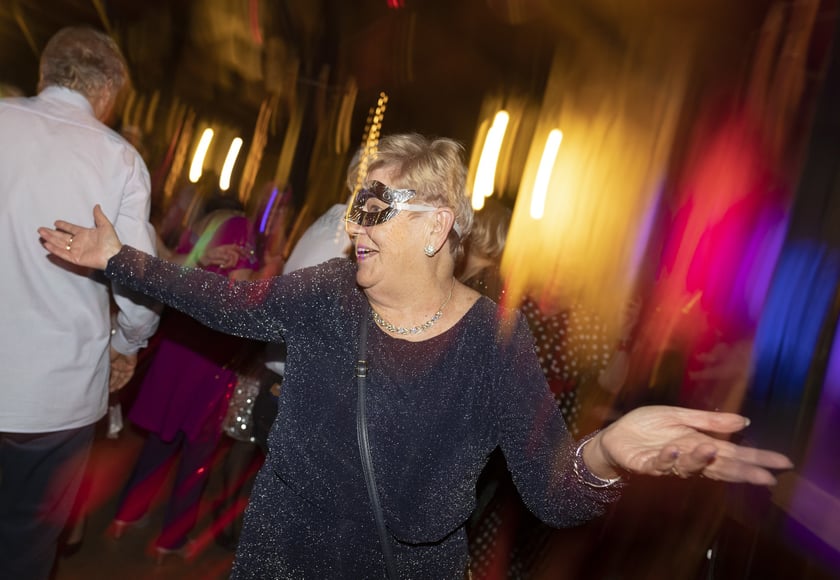 Bal maskowy seniorów z okazji Dnia Babci i Dziadka