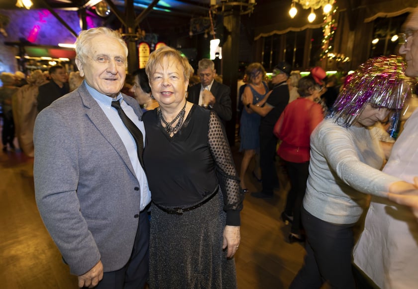 Bal maskowy seniorów z okazji Dnia Babci i Dziadka