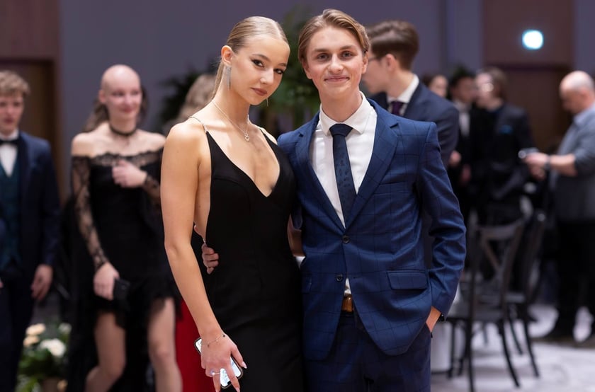 Studniówka XIV LO we Wrocławiu, 21 stycznia 2023 r., Hotel Q Plus na Bielanach Wrocławskich