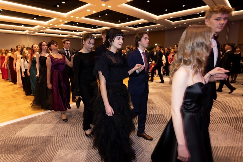 Studniówka XIV LO we Wrocławiu, 21 stycznia 2023 r., Hotel Q Plus na Bielanach Wrocławskich