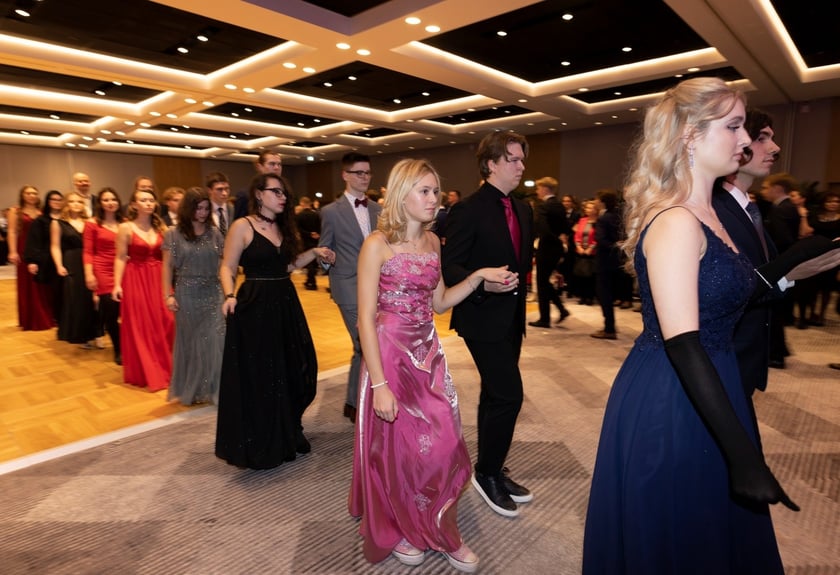 Studniówka XIV LO we Wrocławiu, 21 stycznia 2023 r., Hotel Q Plus na Bielanach Wrocławskich