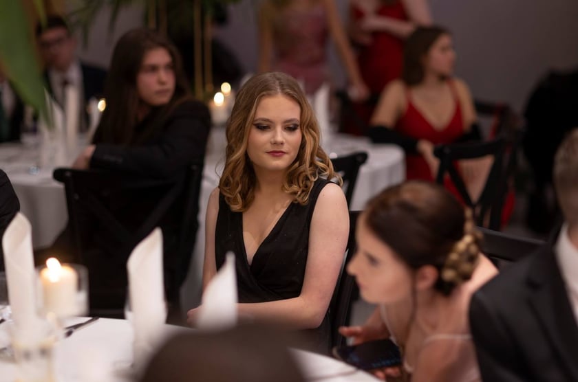 Studniówka XIV LO we Wrocławiu, 21 stycznia 2023 r., Hotel Q Plus na Bielanach Wrocławskich