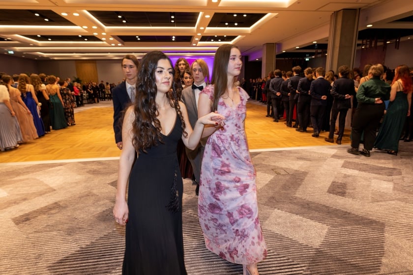 Studniówka XIV LO we Wrocławiu, 21 stycznia 2023 r., Hotel Q Plus na Bielanach Wrocławskich