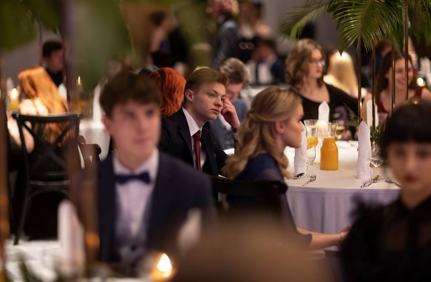 Studniówka XIV LO we Wrocławiu, 21 stycznia 2023 r., Hotel Q Plus na Bielanach Wrocławskich