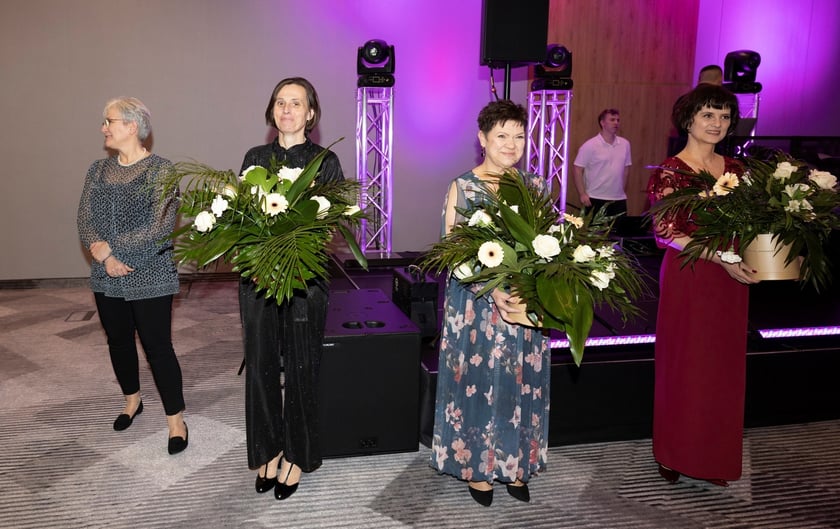 Studniówka XIV LO we Wrocławiu, 21 stycznia 2023 r., Hotel Q Plus na Bielanach Wrocławskich