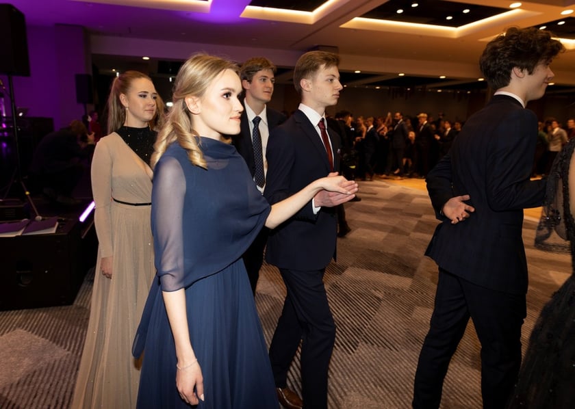 Studniówka XIV LO we Wrocławiu, 21 stycznia 2023 r., Hotel Q Plus na Bielanach Wrocławskich