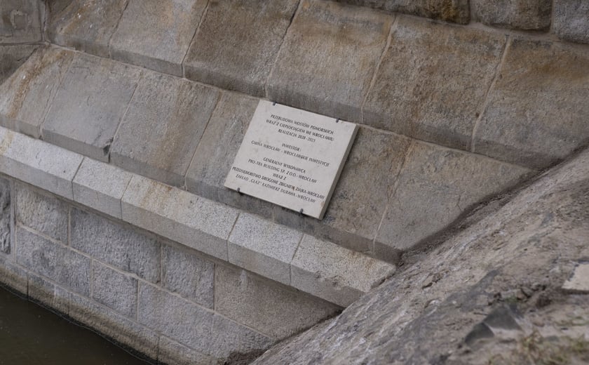 Mosty Pomorskie oddane do użytku dla pieszych i kierowców po trzyletnim remoncie