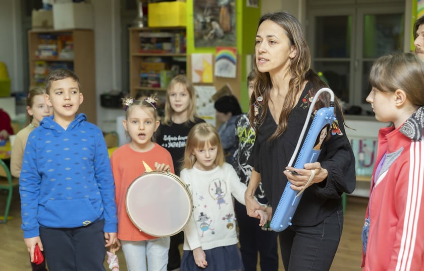 Próba chóru dziecięcego KapustaBand prowadzonego przez Marię Kolomiyets
