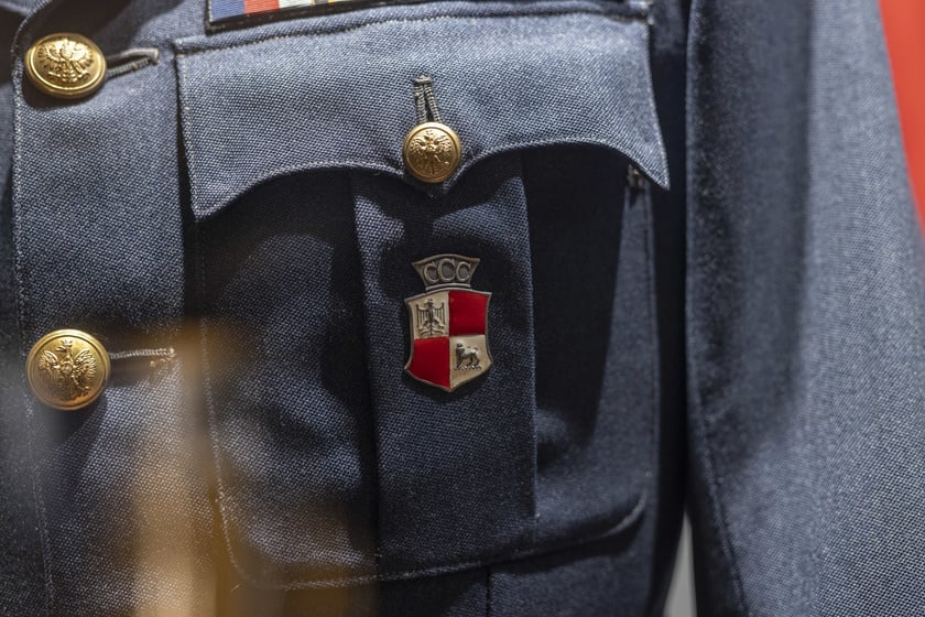 Broń, umundurowanie i odznaki wojskowe z kolekcji Muzeum Militariów we Wrocławiu