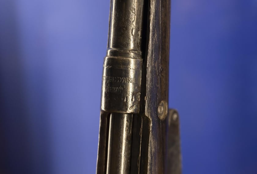 Broń, umundurowanie i odznaki wojskowe z kolekcji Muzeum Militariów we Wrocławiu