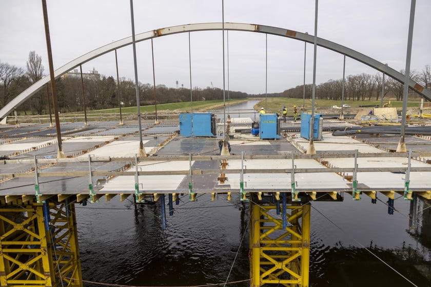 Budowa mostów Chrobrego