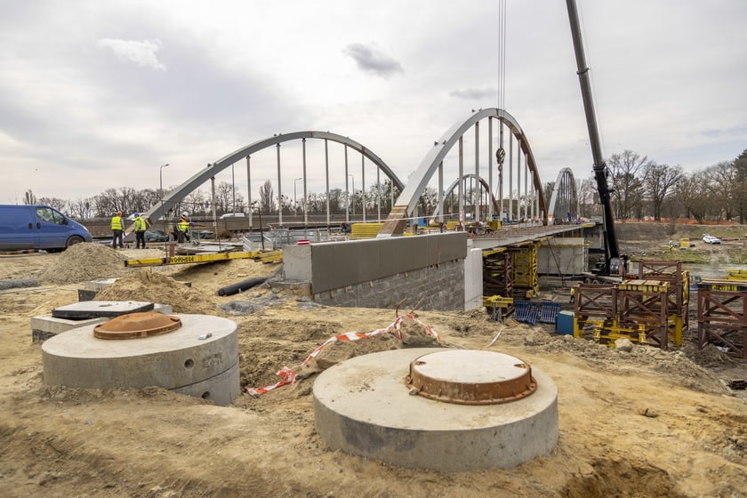 Budowa mostów Chrobrego