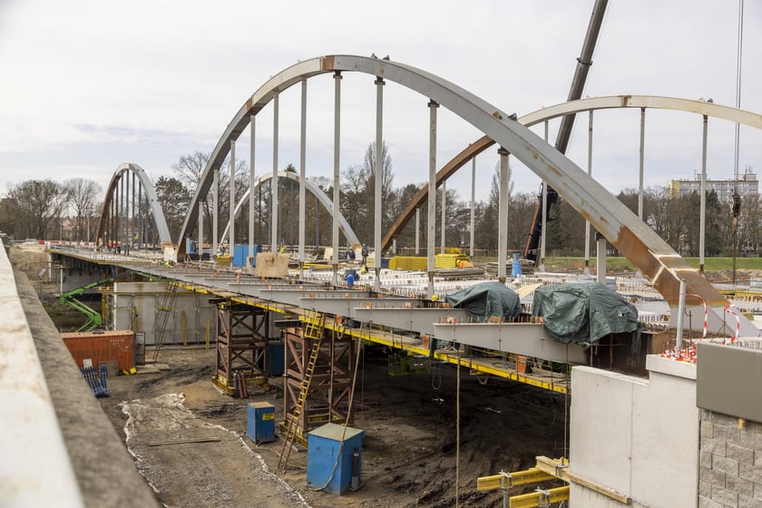 Budowa mostów Chrobrego