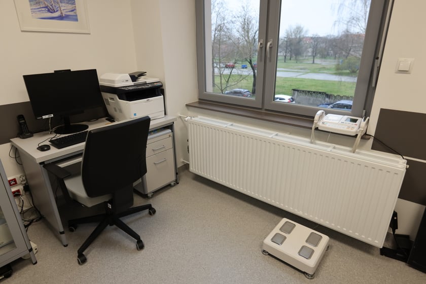 Zdjęcie z oficjalnego otwarcia Ośrodka Żywienia Klinicznego w szpitalu przy ul. Koszarowej