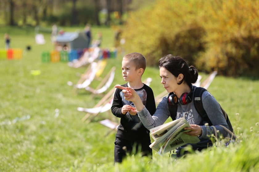Piknik i gra terenowa na Popowicach zorganizowane przez Wrocławskie Centrum  Rozwoju Społecznego