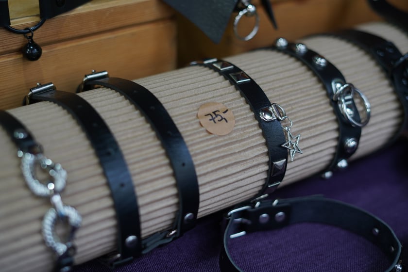 Jarmark Świętojański 2023 we Wrocławiu. Na zdjęciu produkty, które można kupić