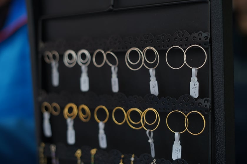 Jarmark Świętojański 2023 we Wrocławiu. Na zdjęciu produkty, które można kupić