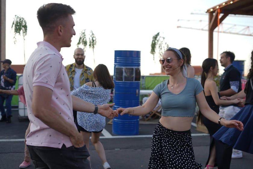 Potańcówka na Dachu ? rock?n?rollowe szaleństwo na szczycie Galerii Dominikańskiej