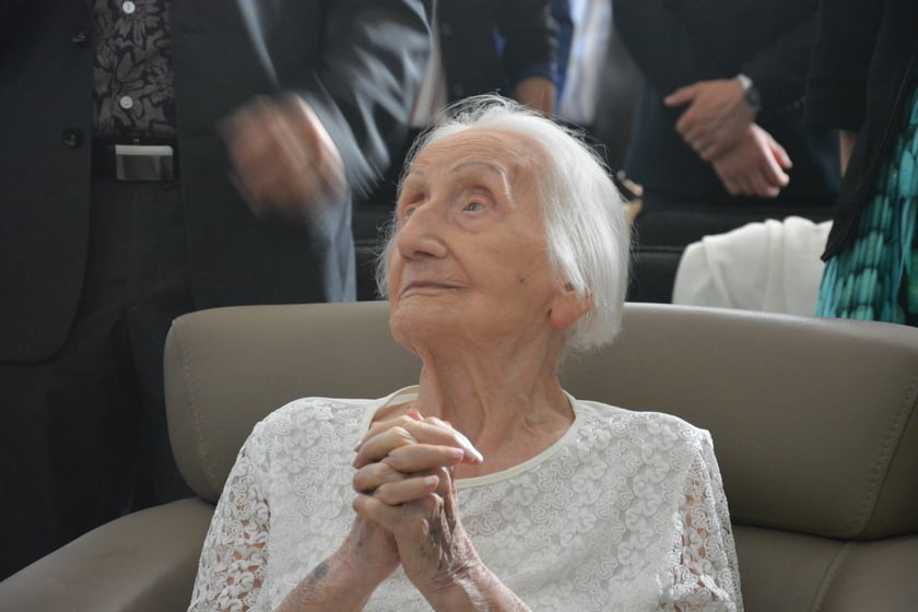 Urodziny Barbary Sowy na terenie jednostki wojskowej przy al. Hallerra