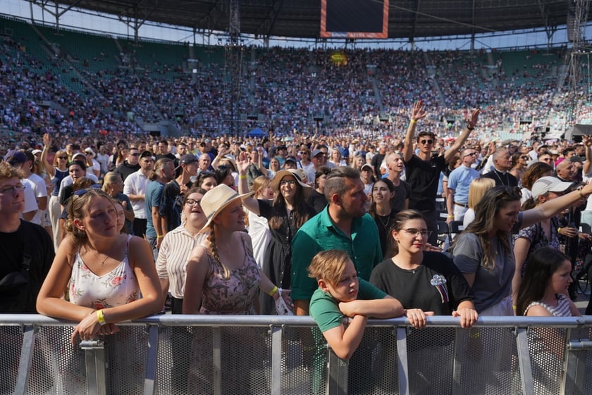 Uczestnicy ChwałaMu 2023. Tarczyński Arena Wrocław