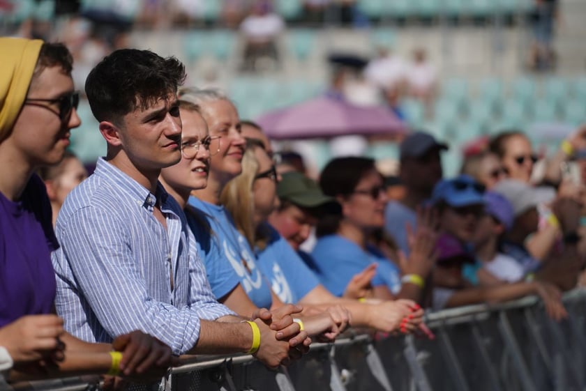 Uczestnicy ChwałaMu 2023. Tarczyński Arena Wrocław