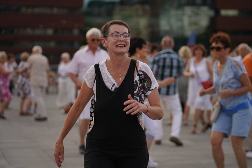 Uczestnicy potańcówki na pl. Wolności w sobotę 8 lipca