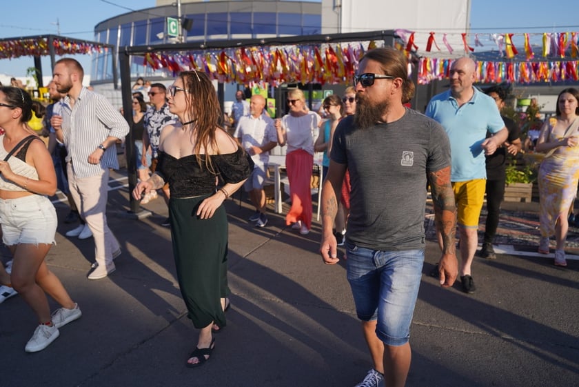 Potańcówka na Dachu ? rozgrzewające rytmy latino na szczycie Galerii Dominikańskiej