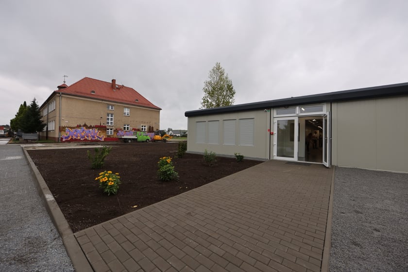 Nowa Publiczna Szkoła Podstawowa Specto przy ul. Lubelskiej 95a na Maślicach