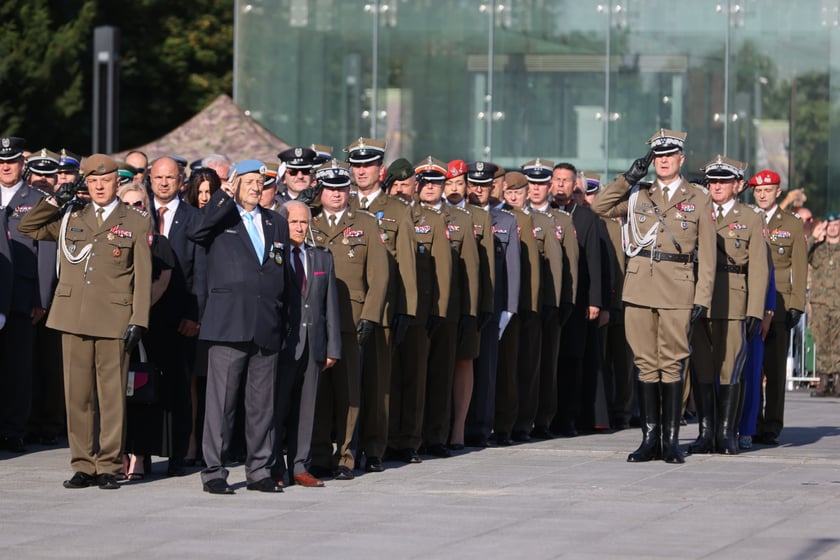 Promocja absolwent&oacute;w Akademii Wojsk Lądowych na pierwszy stopień oficerski (wrzesień 2023)