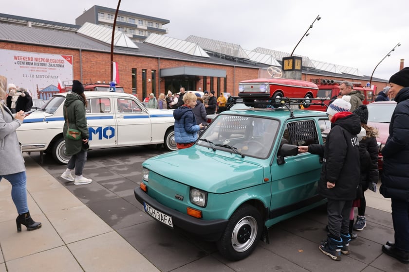 Zlot motoryzacyjnych klasyków pod Zajezdnią, 12 listopada 2023