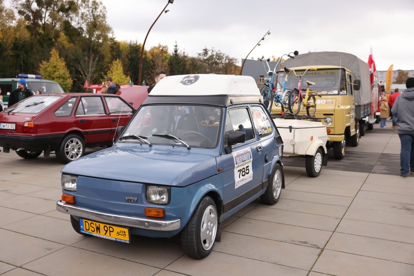 Zlot motoryzacyjnych klasyków pod Zajezdnią, 12 listopada 2023