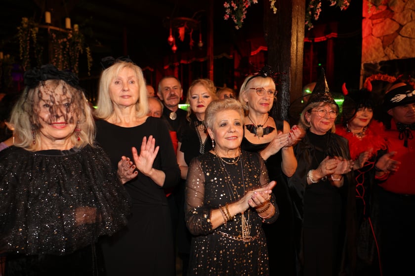 Halloweenowy bal maskowy