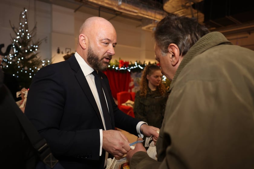 W świątecznym nastroju Paczki Dobrych Relacji otrzymali podopieczni wrocławskiego MOPS-u.