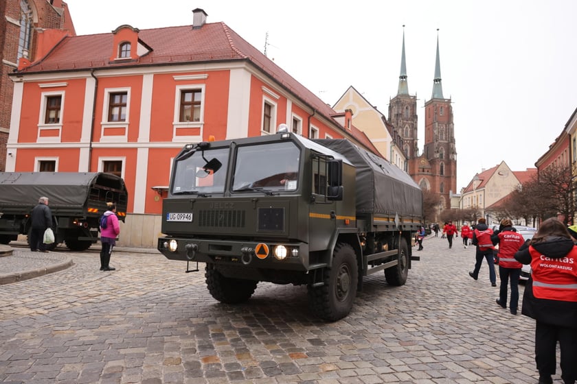 Caritas rozdał paczki potrzebującym w ramach akcji ''Niosę dobro''