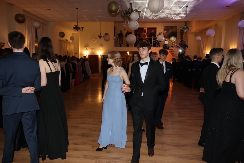 Studniówka Elektronicznych Zakładów Naukowych we Wrocławiu