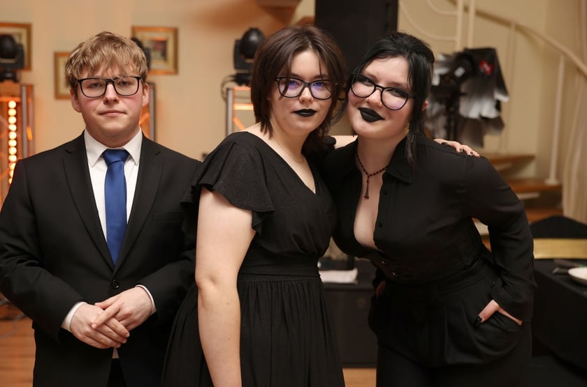 Studniówka Elektronicznych Zakładów Naukowych we Wrocławiu