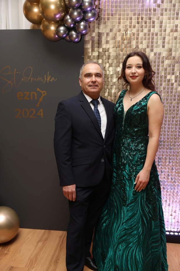 Studniówka Elektronicznych Zakładów Naukowych we Wrocławiu